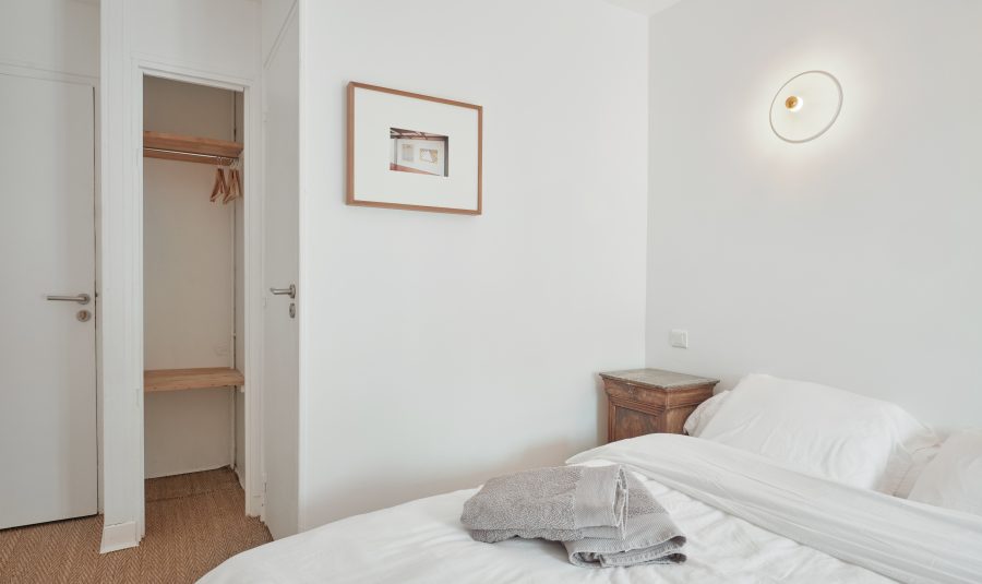 2022.12.-Hotel-Rooms–La-Boule-d-Or-Hotel–Clamecy-France—6-2