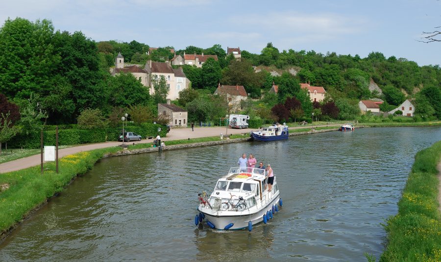 Chevroches Halte nautique