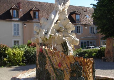 Walk in the Icaunese countryside