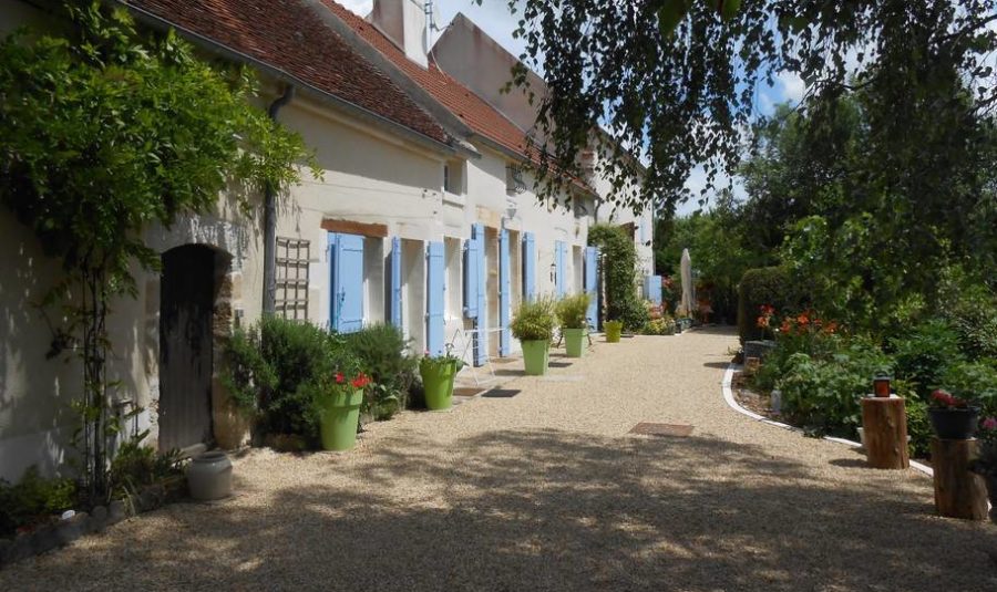 Gîte_ancienne_Chapelle_vue_bâtiment_sortie_opposée