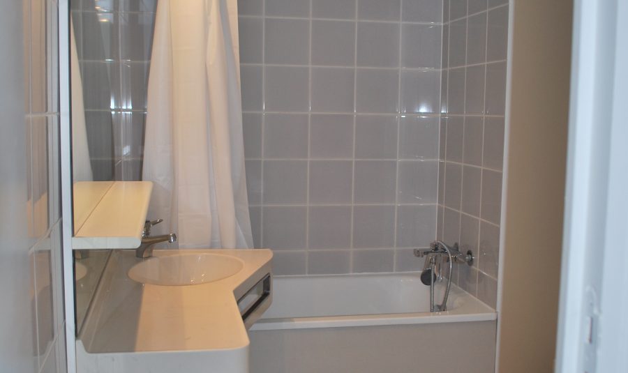 Salle de bain chambre 1