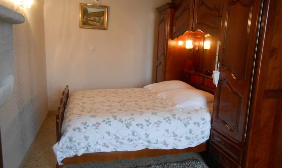 room_1_gîte_ancien_chapelle