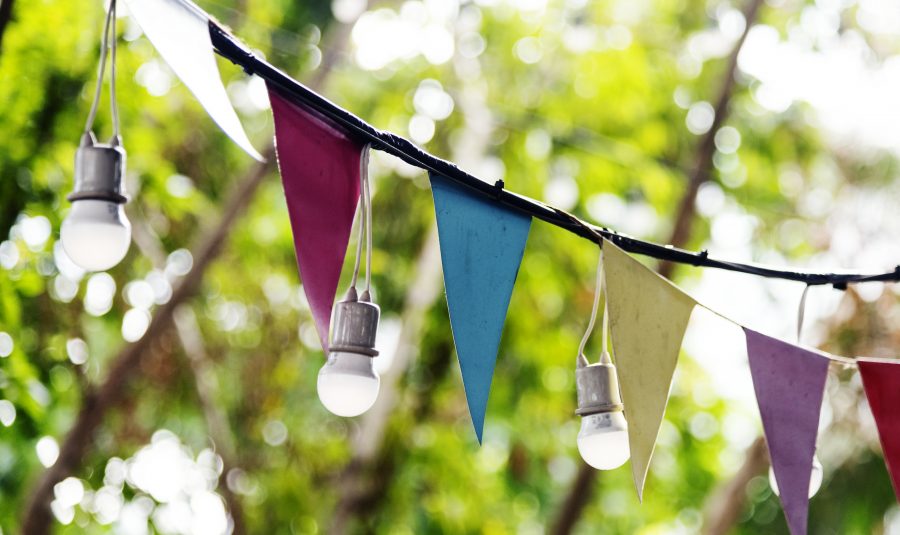 Triangle festive decorations and lights